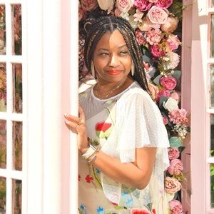 Meet your Posher, Olisi